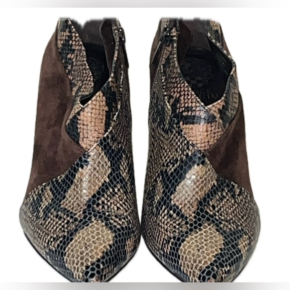 Vince Camuto Women's Sempren Ankle Boot - Picture 4 of 12